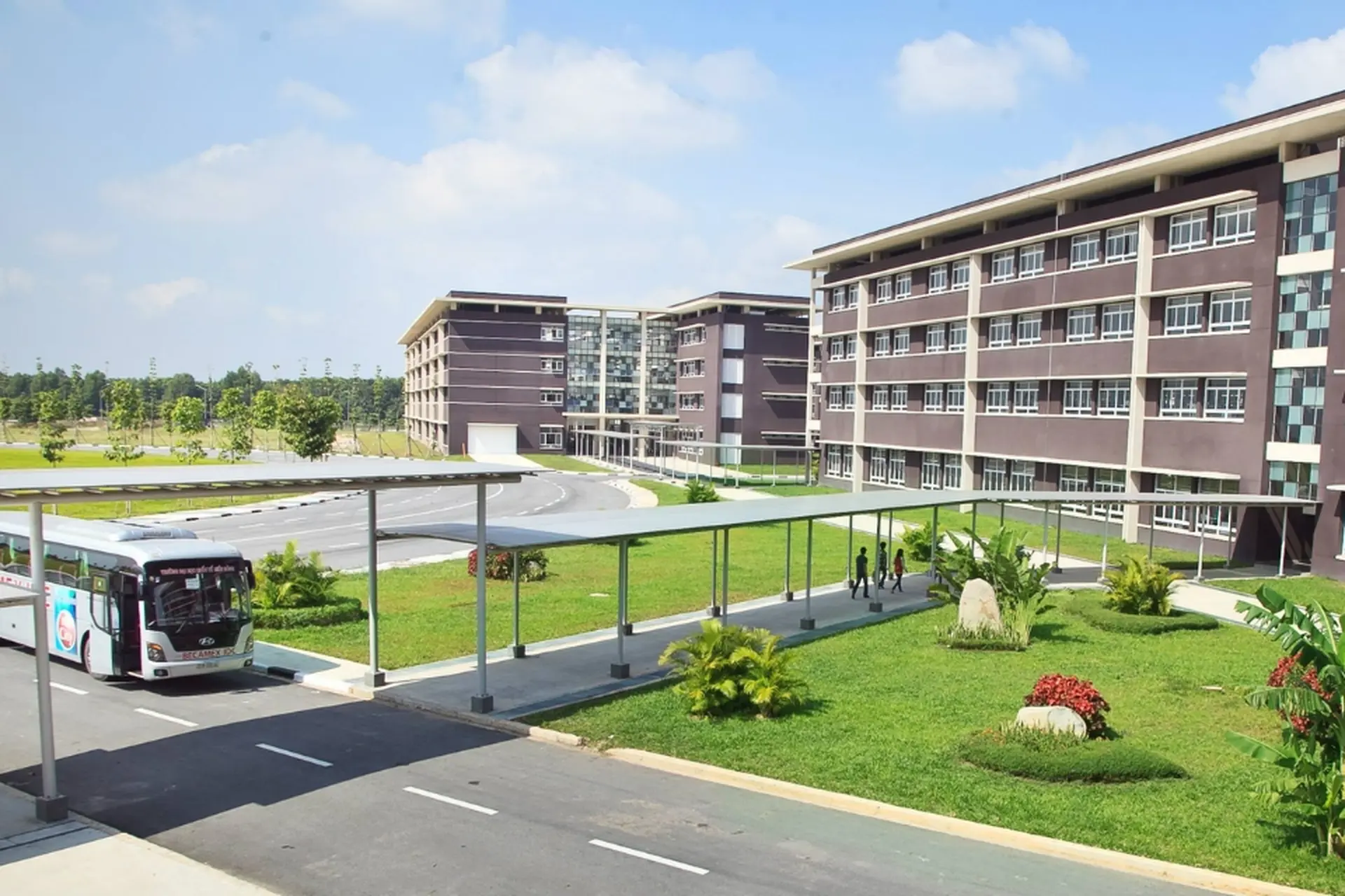 Trường Đại Học Quốc Tế Miền Đông 